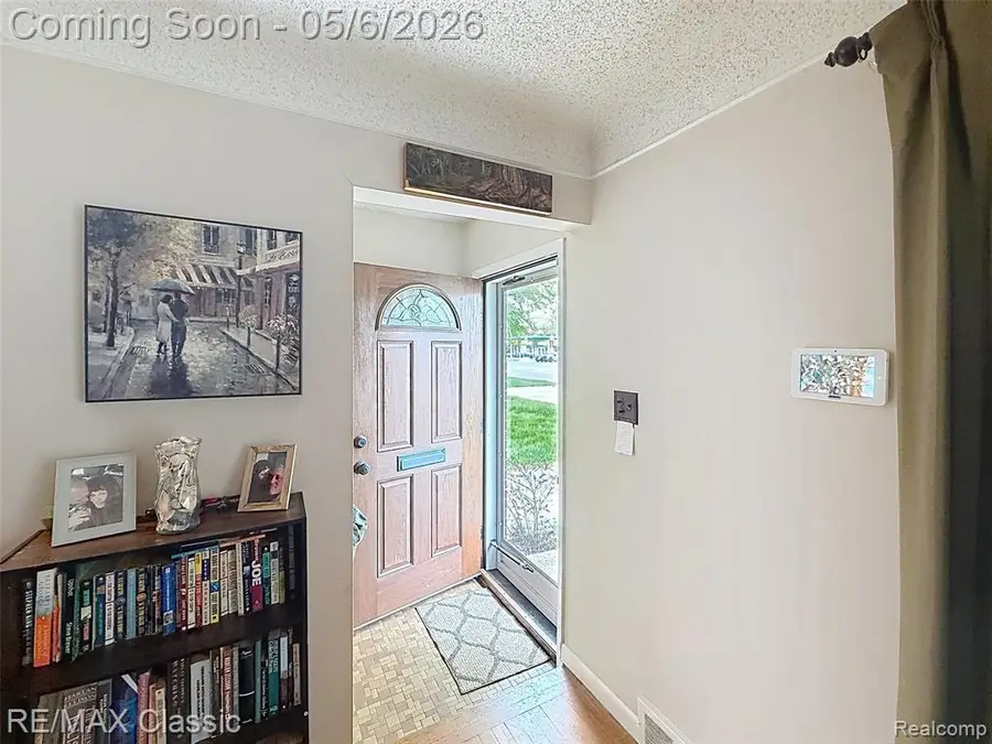 8842 Merriman, Livonia, MI 48150 - #3
