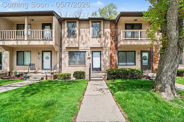 3120 N Summers, Keego Harbor, MI 48320