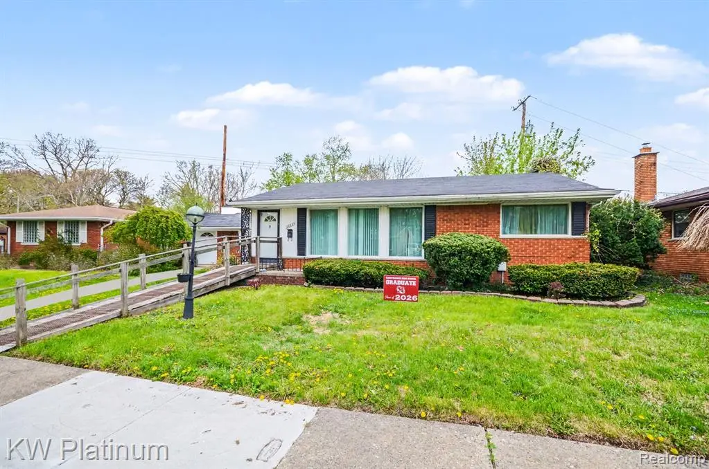 20421 Kenmore, Harper Woods, MI 48225 - #1