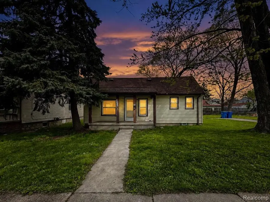 8045 Cadillac, Warren, MI 48089 - #2