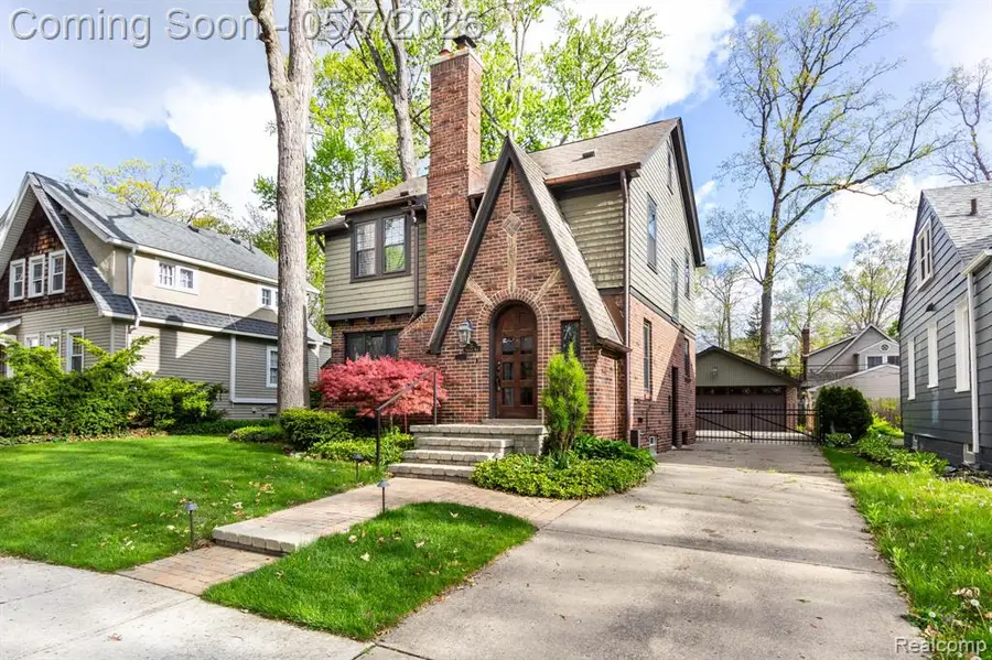 21 Fairwood, Pleasant Ridge, MI 48069 - #2