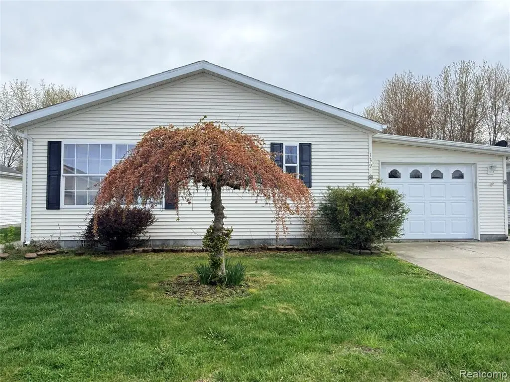 3211 Keewahdin, Fort Gratiot, MI 48059 - #1