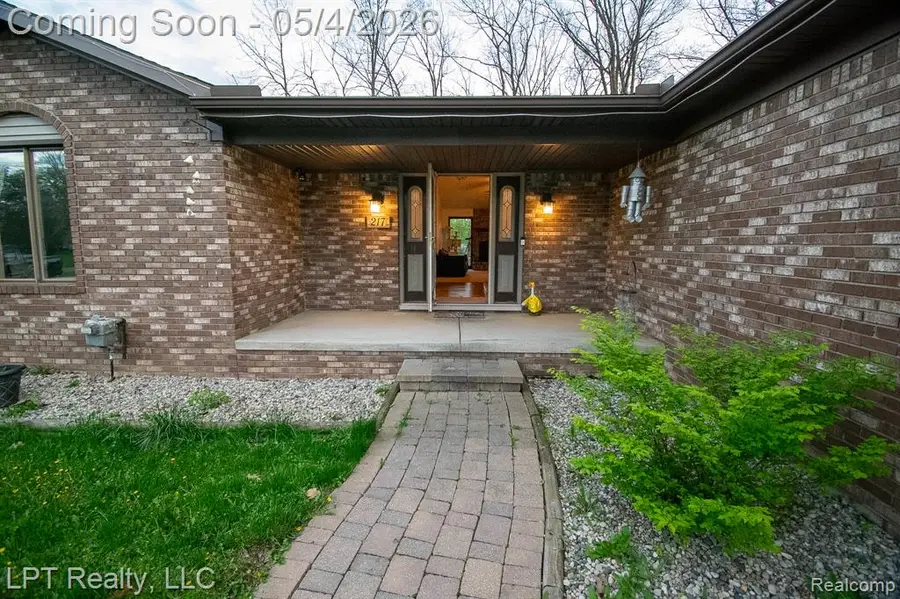 217 Nawakwa, Rochester Hills, MI 48307 - #2
