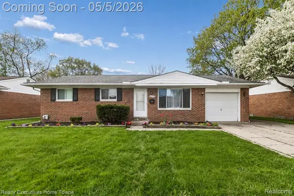 20790 Shoreview, Clinton Township, MI 48035