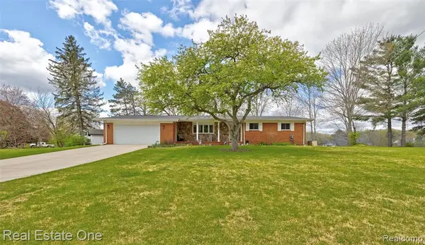327 Coats, Lake Orion, MI 48362