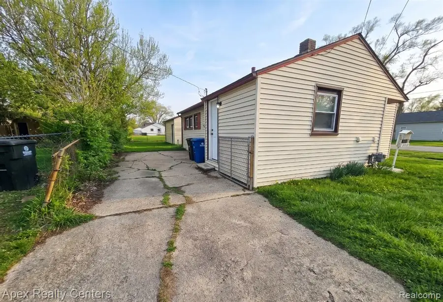 31939 Calhoun, Westland, MI 48186 - #3