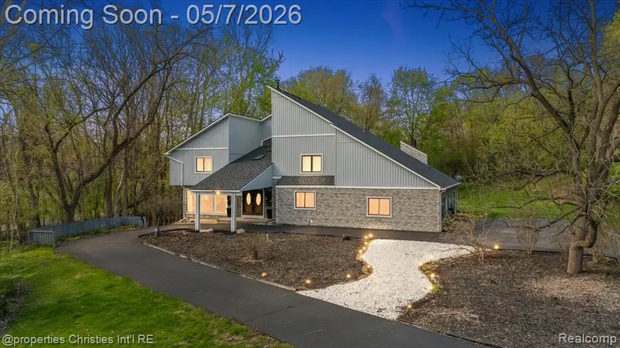 1830 Lone Pine, Bloomfield Hills, MI 48302 - #2