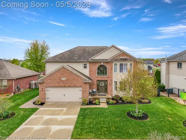 22254 Rhys, Macomb, MI 48042