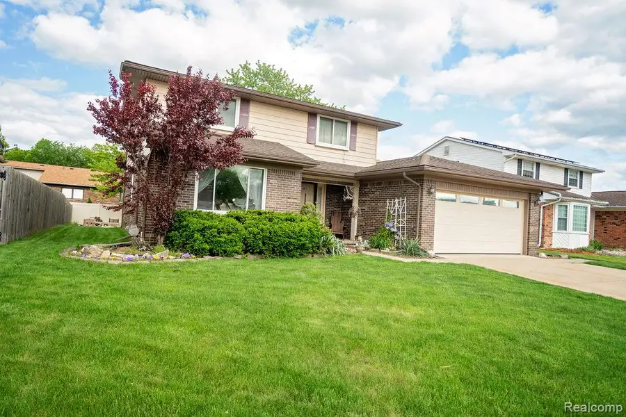 19495 Wherle, Riverview, MI 48193 - #3