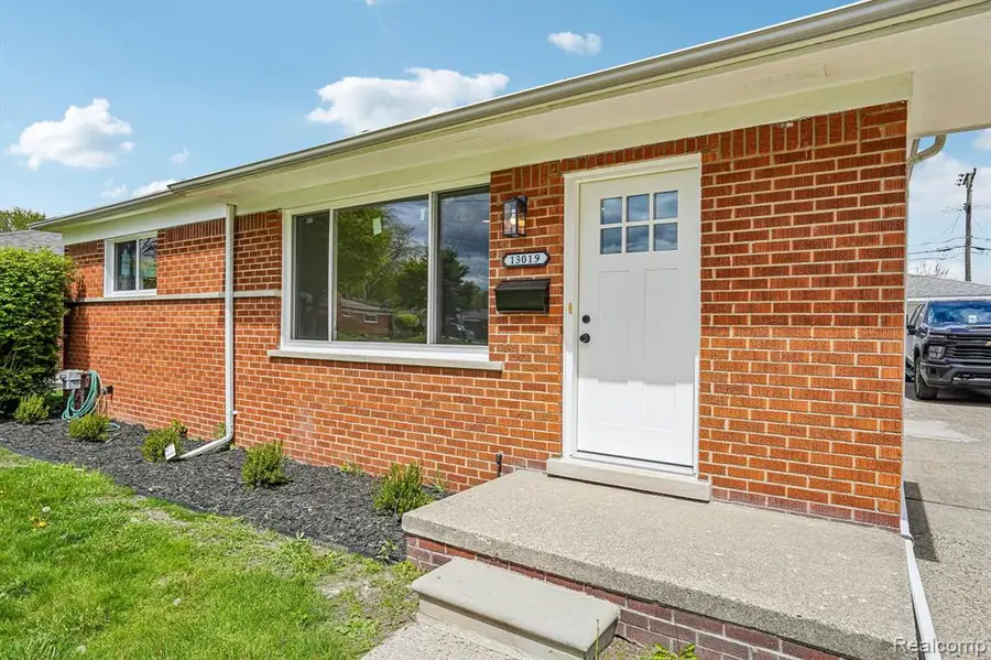13019 Stanley, Warren, MI 48088 - #2