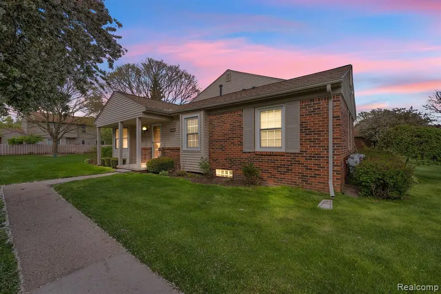 24228 Bashian, Novi, MI 48375 - #2