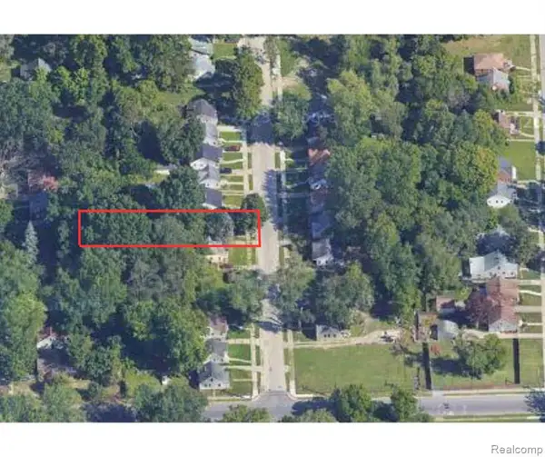 18451 Stout, Detroit, MI 