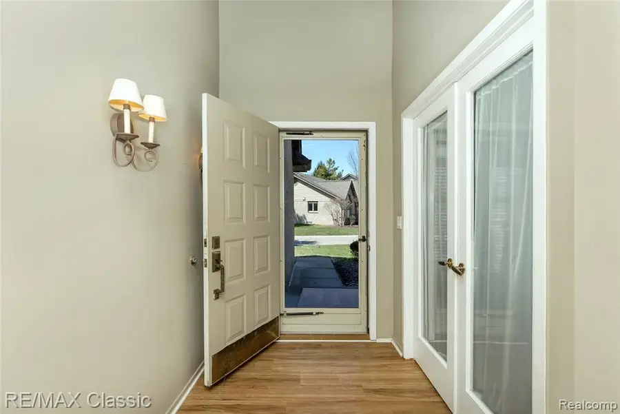 4860 Pelican, West Bloomfield, MI 48323 - #3