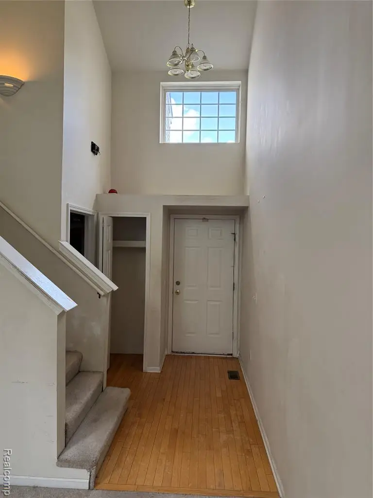 17469 Gateway, Southfield, MI 48075 - #3