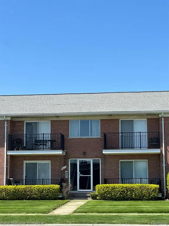 32125 Beaconsfield #39, Roseville, MI 48066 - #1