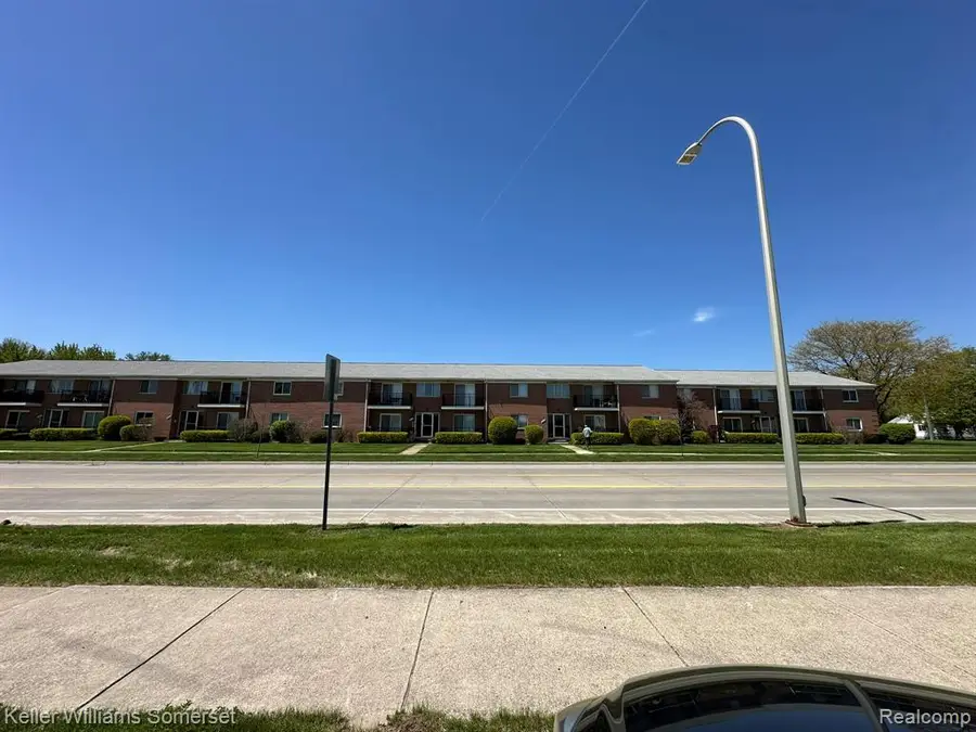 32125 Beaconsfield #39, Roseville, MI 48066 - #3