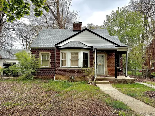 17300 Chapel, Detroit, MI 48219
