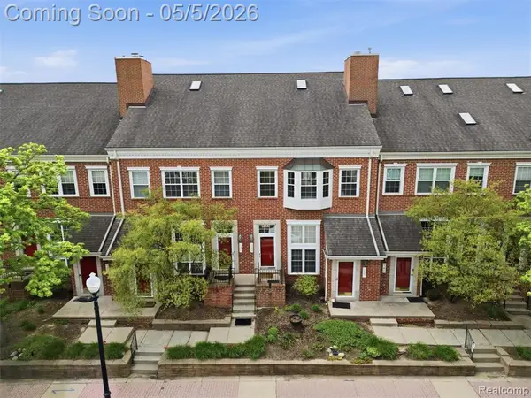 135 W Kenilworth, Royal Oak, MI 48067