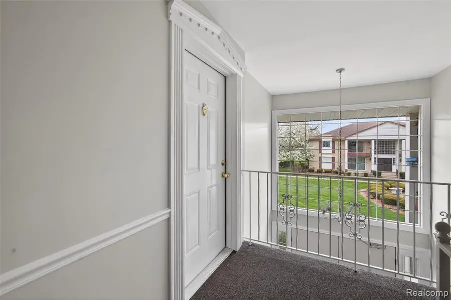 29200 Gloede, Warren, MI 48088 - #3