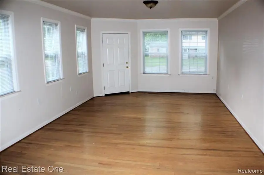 22324 Charter, Southfield, MI 48033 - #2