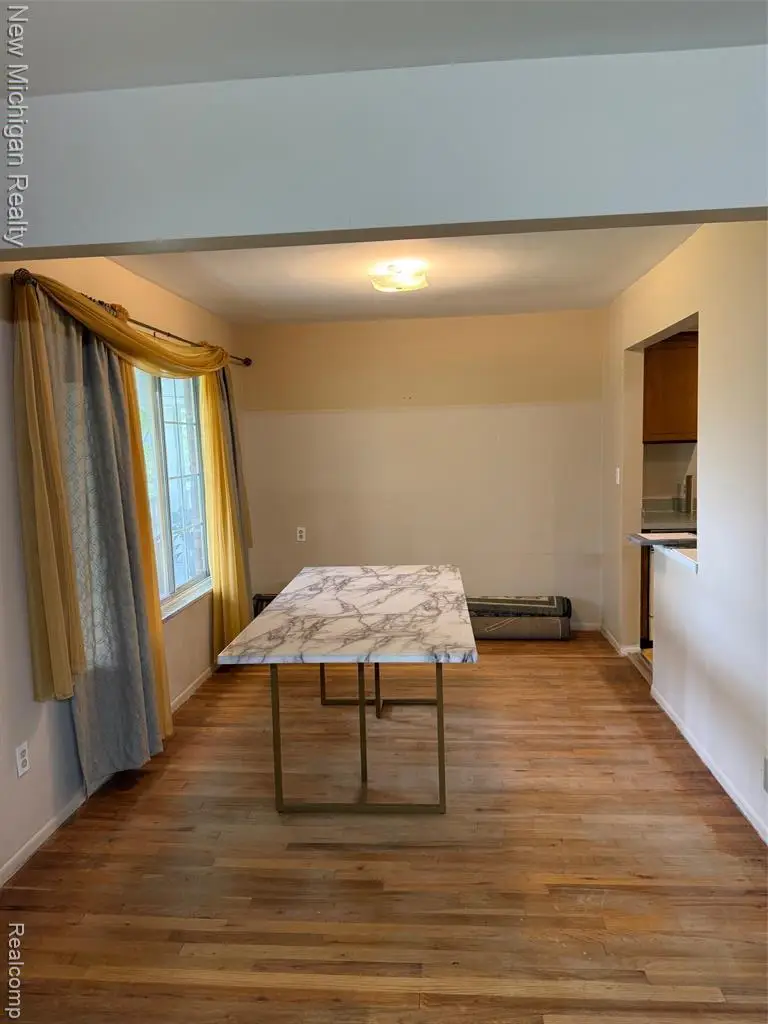 29276 Hoover, Warren, MI 48093 - #3