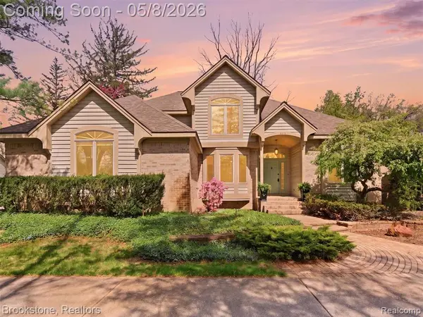 6512 White Lake, Clarkston, MI 48346