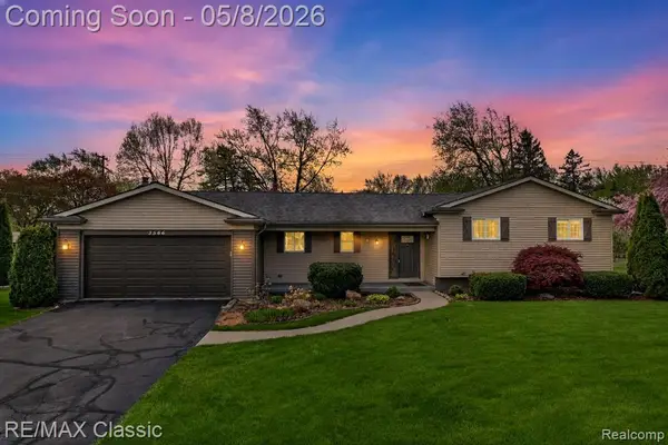 3566 South, Bloomfield Hills, MI 48304