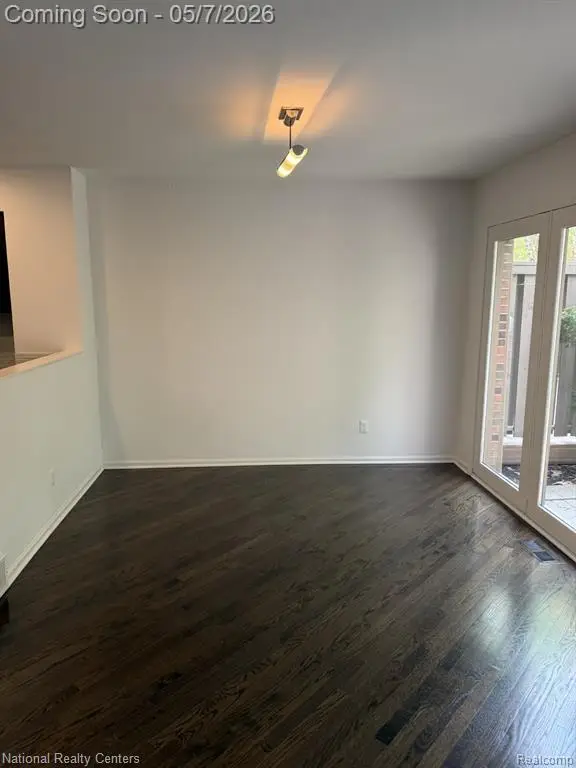 5303 Royal Vale, Dearborn, MI 48126 - #3