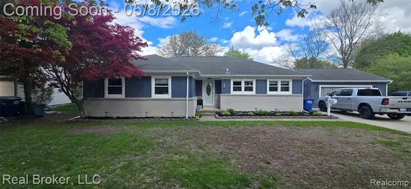 6948 Chirrewa, Westland, MI 48185
