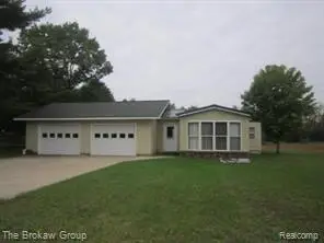 1104 La Salle, Waterford, MI 48328
