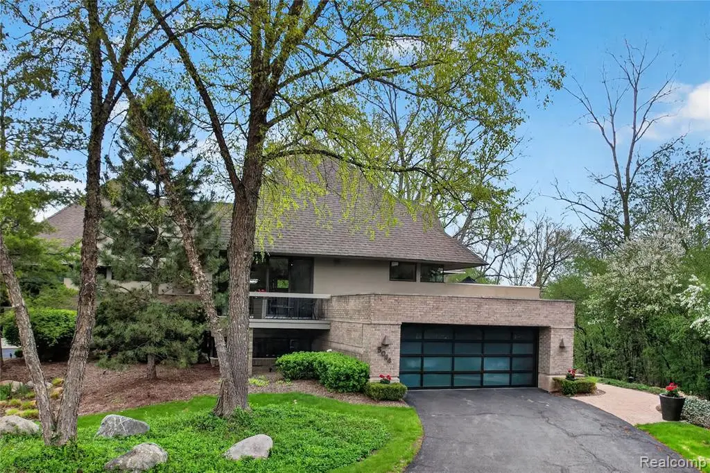 5044 Christy, Troy, MI 48098 - #1