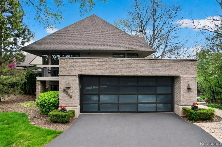 5044 Christy, Troy, MI 48098 - #3
