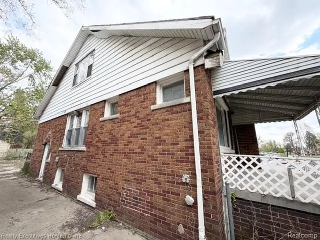 18960 Hamburg, Detroit, MI 48205 - #2