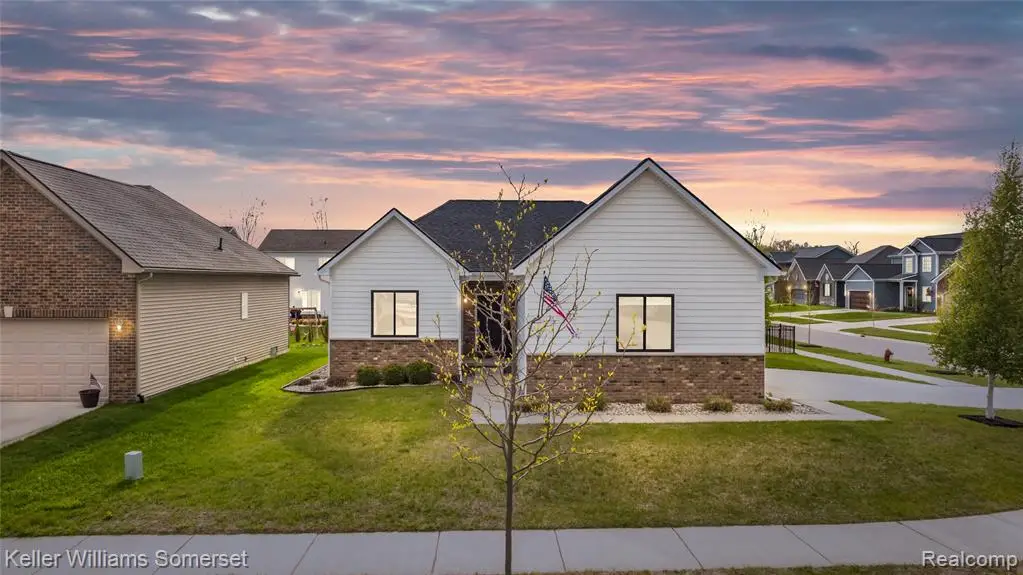 328 Hidden, Holly, MI 48442 - #1