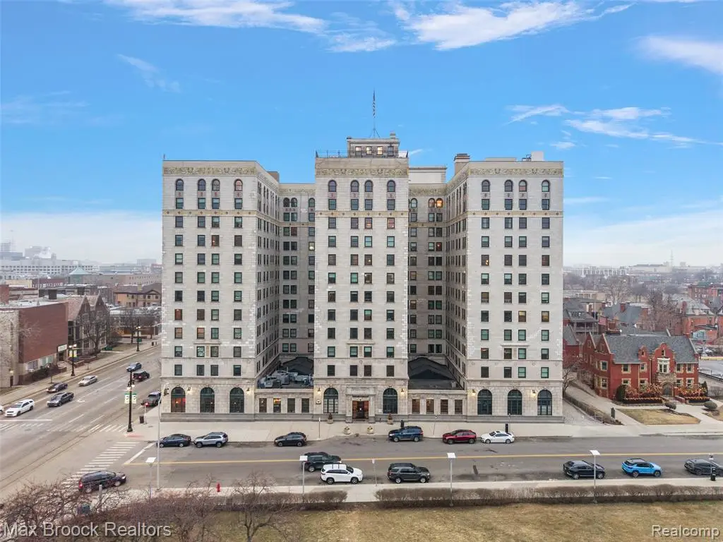 15 E Kirby #928, Detroit, MI 48202 - #1