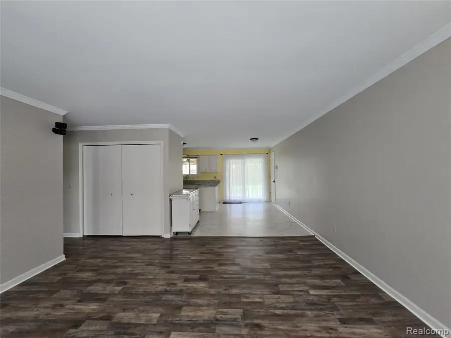 1855 Luneta, Commerce Township, MI 48382 - #3
