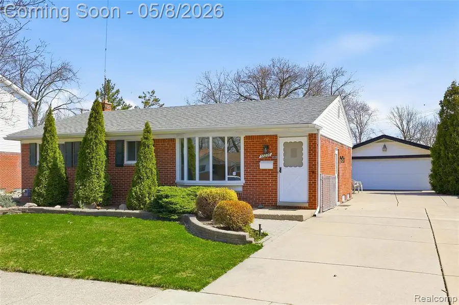 33226 Vista, Fraser, MI 48026 - #2
