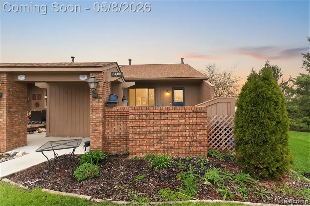 25381 Potomac #6, South Lyon, MI 48178 - #1