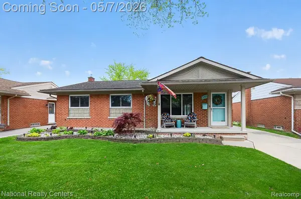 330 N Chocolay, Clawson, MI 48017