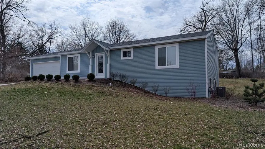 6112 Andersonville, Waterford, MI 48329 - #2