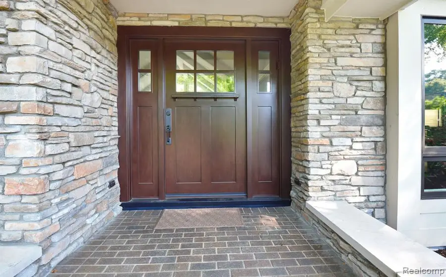 4801 N Harsdale, Bloomfield Hills, MI 48302 - #3