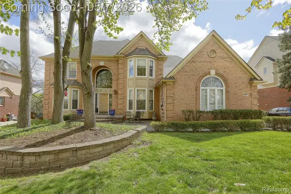 2007 Mapleridge, Rochester Hills, MI 48309