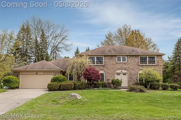 36953 Fox, Farmington Hills, MI 48331