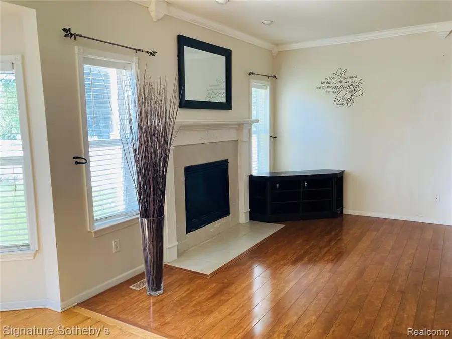 1070 Arthur, Troy, MI 48083 - #3