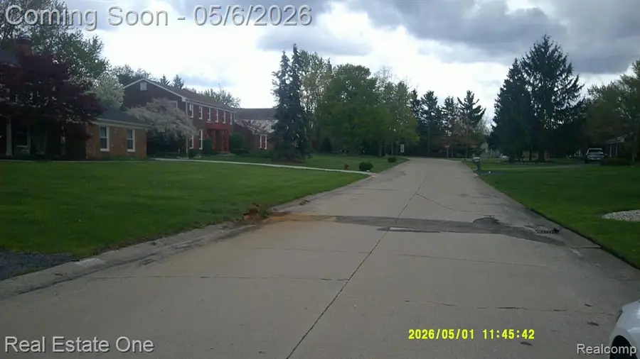 4837 Teddington, West Bloomfield, MI 48323 - #3
