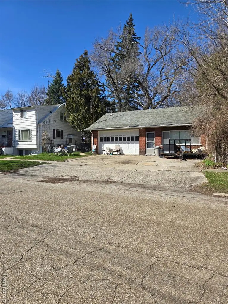 2601 Bennett, Flint, MI 48506 - #1