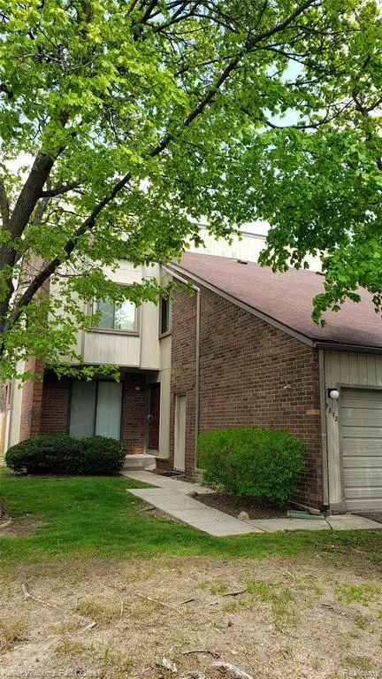 5872 Vassar, West Bloomfield, MI 48322 - #1
