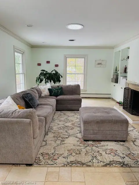 2460 Ogden, West Bloomfield, MI 48323 - #2