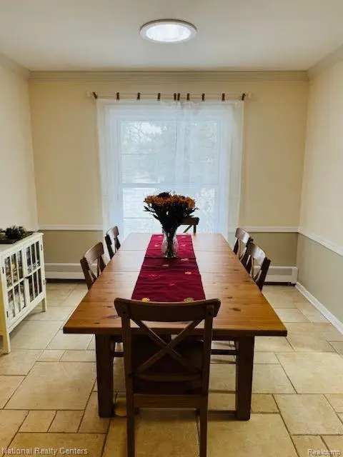 2460 Ogden, West Bloomfield, MI 48323 - #3