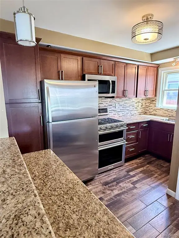 252 W Rutgers, Pontiac, MI 48340 - #2